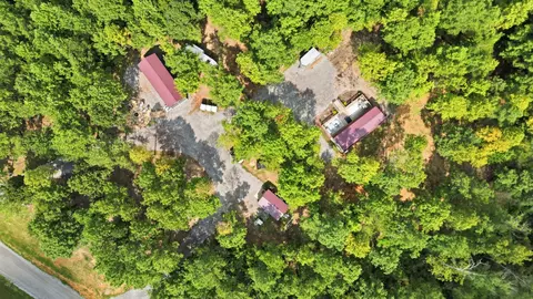 137 Summit Dr, Dover, TN 37058 photo 2