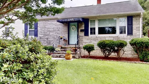 1936 Seymour Ave, Knoxville, TN 37917