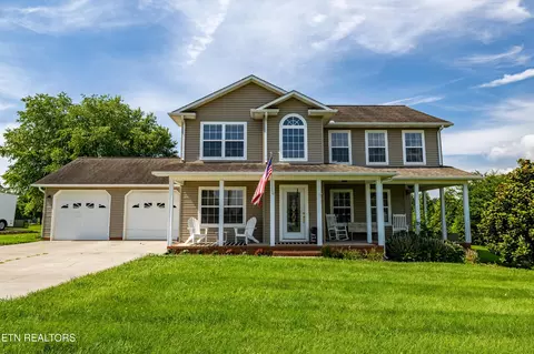 2837 Rhett Butler Dr, Louisville, TN 37777