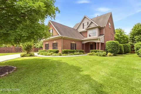 1201 Bentley Park Ln, Knoxville, TN 37922