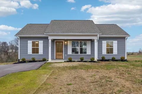 1073 Landing Ln, Adams, TN 37010