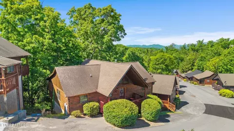 1538 Bears Den Way, Sevierville, TN 37862