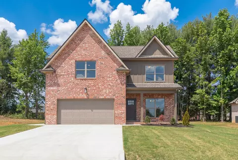 347 Estates Dr, Smithville, TN 37166