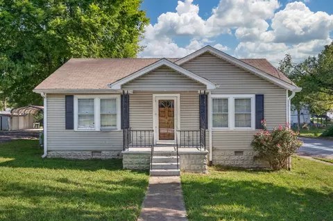 405 Swanson Blvd, Fayetteville, TN 37334