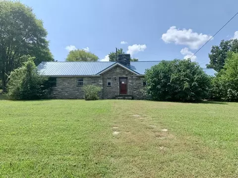 1606 Washington St W, Fayetteville, TN 37334