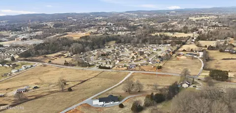 6911 Fairview Rd, Corryton, TN 37721 photo 25