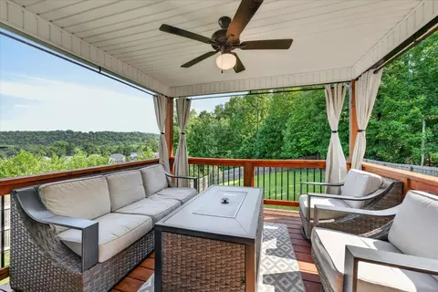 1033 Winesap Rd, Clarksville, TN 37040