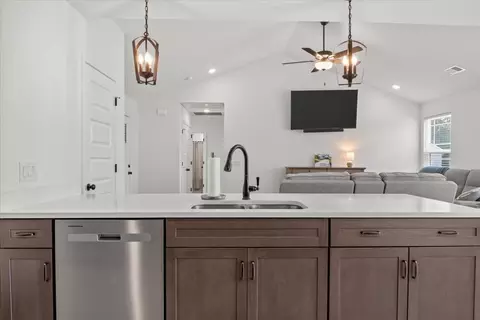 Kitchen - 3008 Longview Ct, Dickson, TN 37055 photo 3 of 3