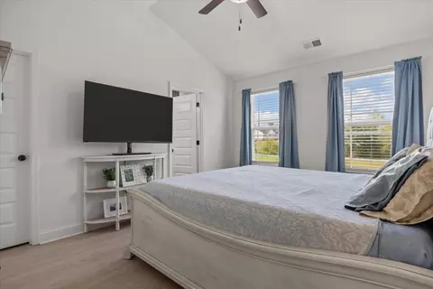 Bedroom - 3008 Longview Ct, Dickson, TN 37055 photo 1 of 5