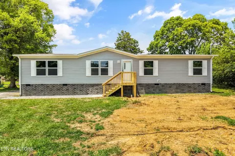 4705 Green Meadow Ln, Knoxville, TN 37917