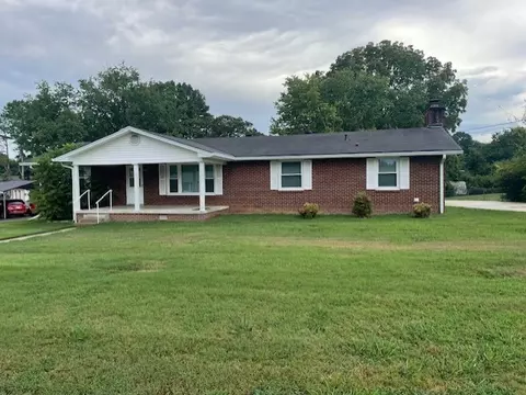 1306 Raby Ave, Shelbyville, TN 37160