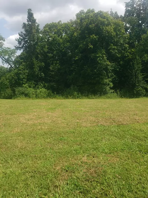 822 Iron Wood Cir, Clarksville, TN 37043