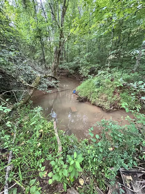 2656 Ballplay Rd, Madisonville, TN 37354