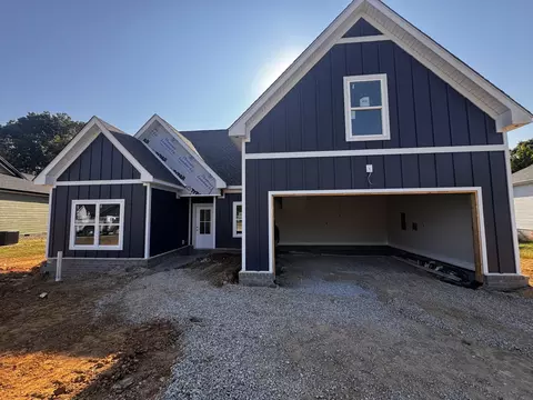 253 Wayne Hall Rd, Clarksville, TN 37040
