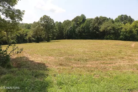 76 Chestuee Ave, Englewood, TN 37329