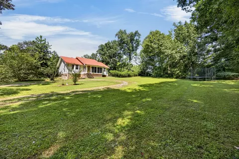 Exterior - 7220 Friendly Rd, Baxter, TN 38544 photo 7 of 7