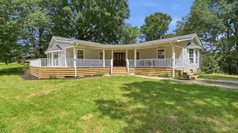 Exterior - 93 Gary Ln, Ringgold, GA 30736 photo 2 of 9