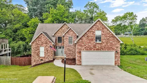 2145 Willow Creek Ln, Knoxville, TN 37909