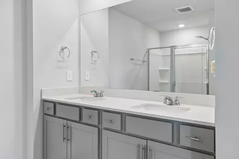 Bath - 4922 Barnburgh Ln, Murfreesboro, TN 37129 photo 3 of 5