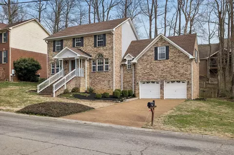 8408 Indian Hills Dr, Nashville, TN 37221