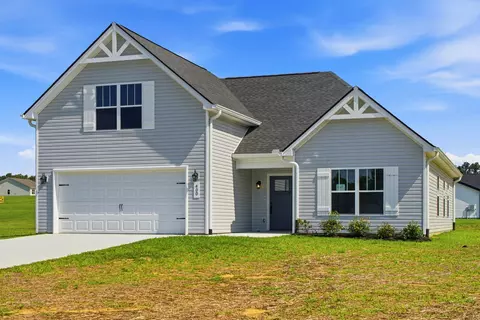 Exterior - 400 Marcella Ct, Dickson, TN 37055 photo 6 of 17