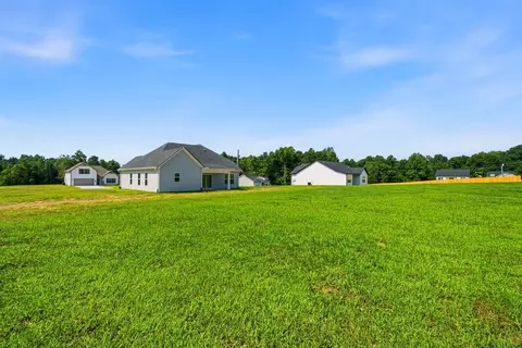 Exterior - 400 Marcella Ct, Dickson, TN 37055 photo 17 of 17