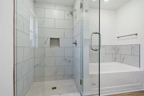 Bath - 400 Marcella Ct, Dickson, TN 37055 photo 3 of 3