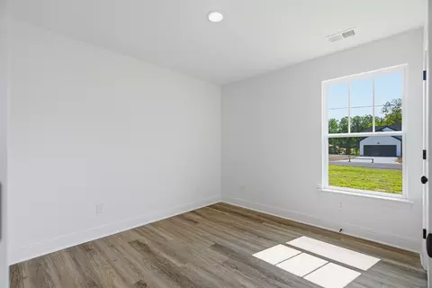 Bedroom - 400 Marcella Ct, Dickson, TN 37055 photo 3 of 4