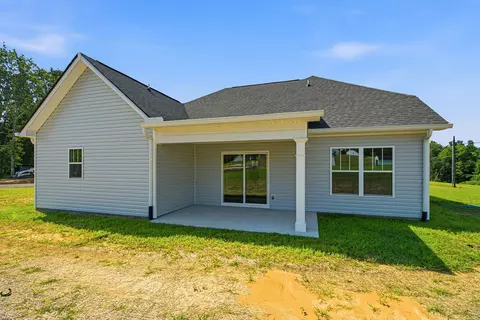 Exterior - 400 Marcella Ct, Dickson, TN 37055 photo 13 of 17