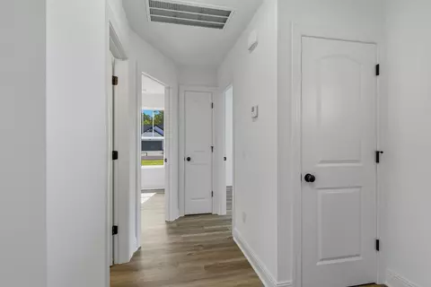 Entry Way - 400 Marcella Ct, Dickson, TN 37055 photo 2 of 7