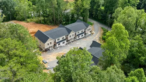 812 Powdermill Rd, Gatlinburg, TN 37738