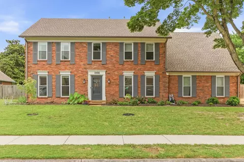 1996 Brownsford Ln, Cordova, TN 38016
