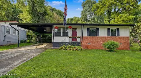 2208 Sylvania Ave, Knoxville, TN 37920