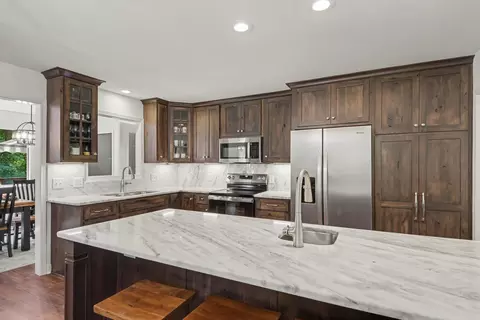 Kitchen - 5833 Highway 76 E, Springfield, TN 37172 photo 2 of 4