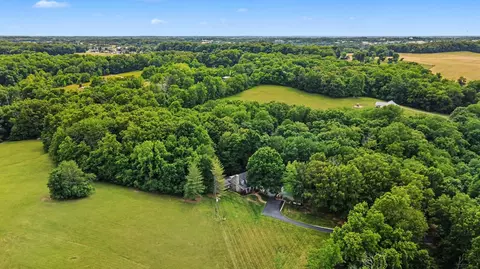 View/Area - 5833 Highway 76 E, Springfield, TN 37172 photo 8 of 9