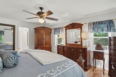 Bedroom - 5833 Highway 76 E, Springfield, TN 37172 photo 6 of 13