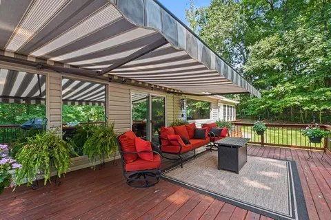 Exterior - 5833 Highway 76 E, Springfield, TN 37172 photo 5 of 17