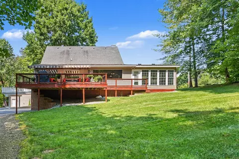 Exterior - 5833 Highway 76 E, Springfield, TN 37172 photo 7 of 17