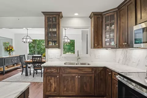 Kitchen - 5833 Highway 76 E, Springfield, TN 37172 photo 3 of 4