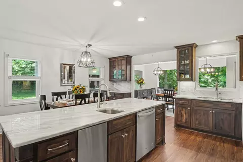 Kitchen - 5833 Highway 76 E, Springfield, TN 37172 photo 4 of 4