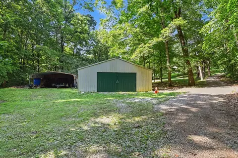 Exterior - 5833 Highway 76 E, Springfield, TN 37172 photo 9 of 17