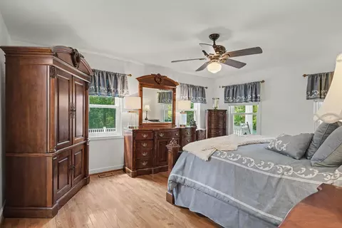 Bedroom - 5833 Highway 76 E, Springfield, TN 37172 photo 7 of 13