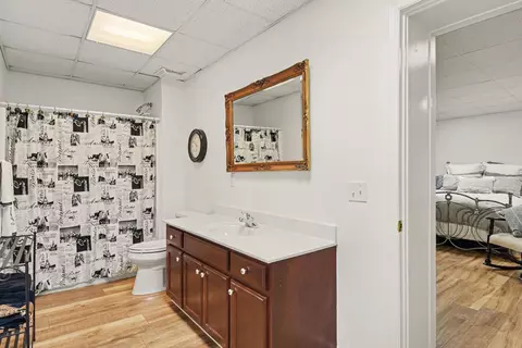 Bath - 5833 Highway 76 E, Springfield, TN 37172 photo 1 of 3