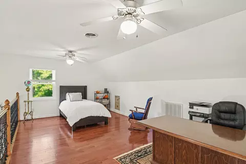 Bedroom - 5833 Highway 76 E, Springfield, TN 37172 photo 9 of 13