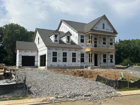 613 Banner Dr, Murfreesboro, TN 37129
