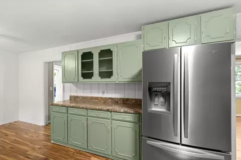 Kitchen - 306 Cedarview Dr, Dickson, TN 37055 photo 5 of 5
