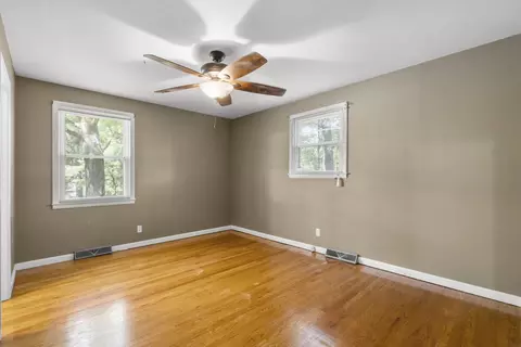 Bedroom - 306 Cedarview Dr, Dickson, TN 37055 photo 3 of 4