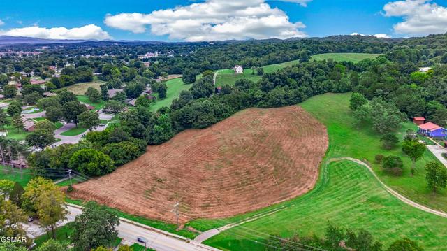 1441 Sulphur Springs Rd, Morristown, TN 37813