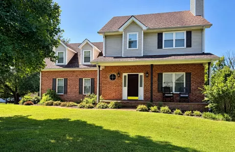 2801 Curacao Ln, Thompsons Station, TN 37179