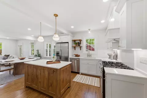 Kitchen - 404 Murrell St, Dickson, TN 37055 photo 4 of 7